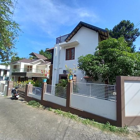Eka Homes 3Bhdk Villa 特里凡得琅 外观 照片