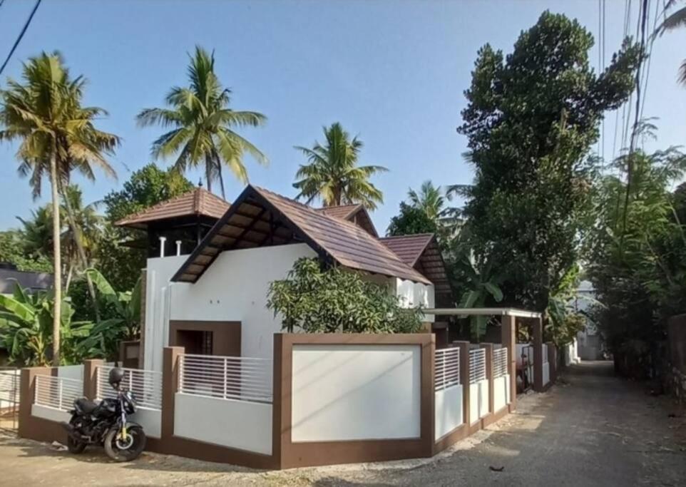 Eka Homes 3Bhdk Villa 特里凡得琅 外观 照片